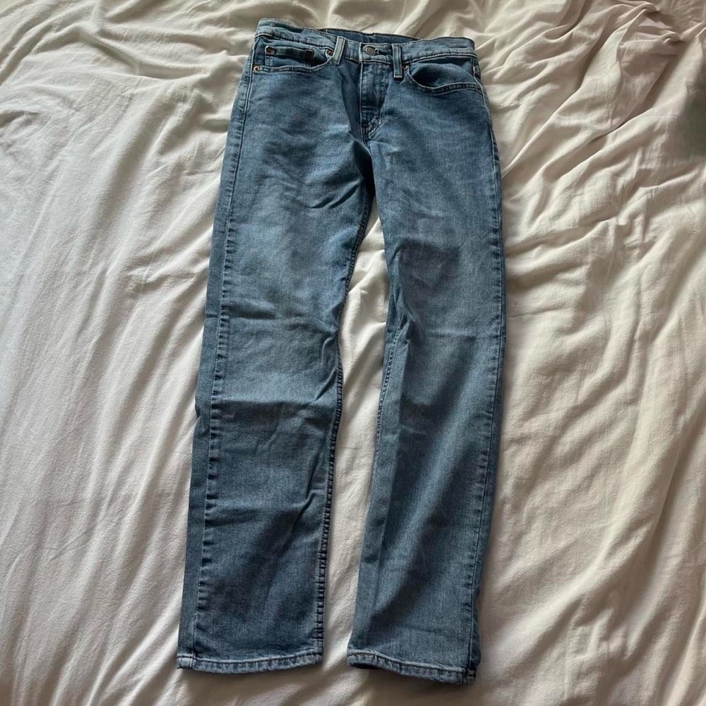 Levi’s 502 Jeans